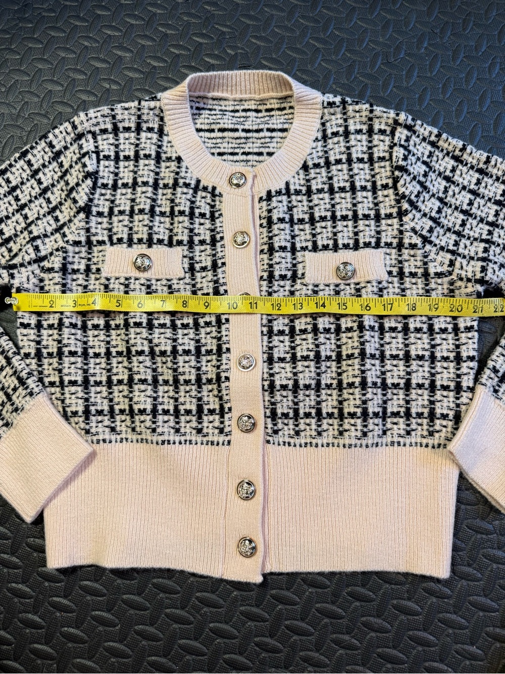 Black Cream Tweed Knit Cardigan Gold Crest Buttons XL Quiet Luxury - Picture 5 of 9